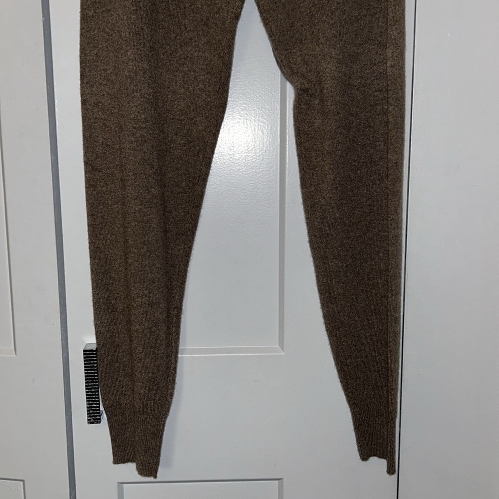 Theory Brown Cashmere Leggings from Neiman Marcus - Picture 5 of 8